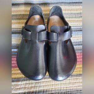 Birkenstock London oiled clogs size 39 (9 womens)
